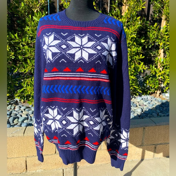 🎄 St John’s Bay Blue Snowflake sweater - Picture 1 of 5